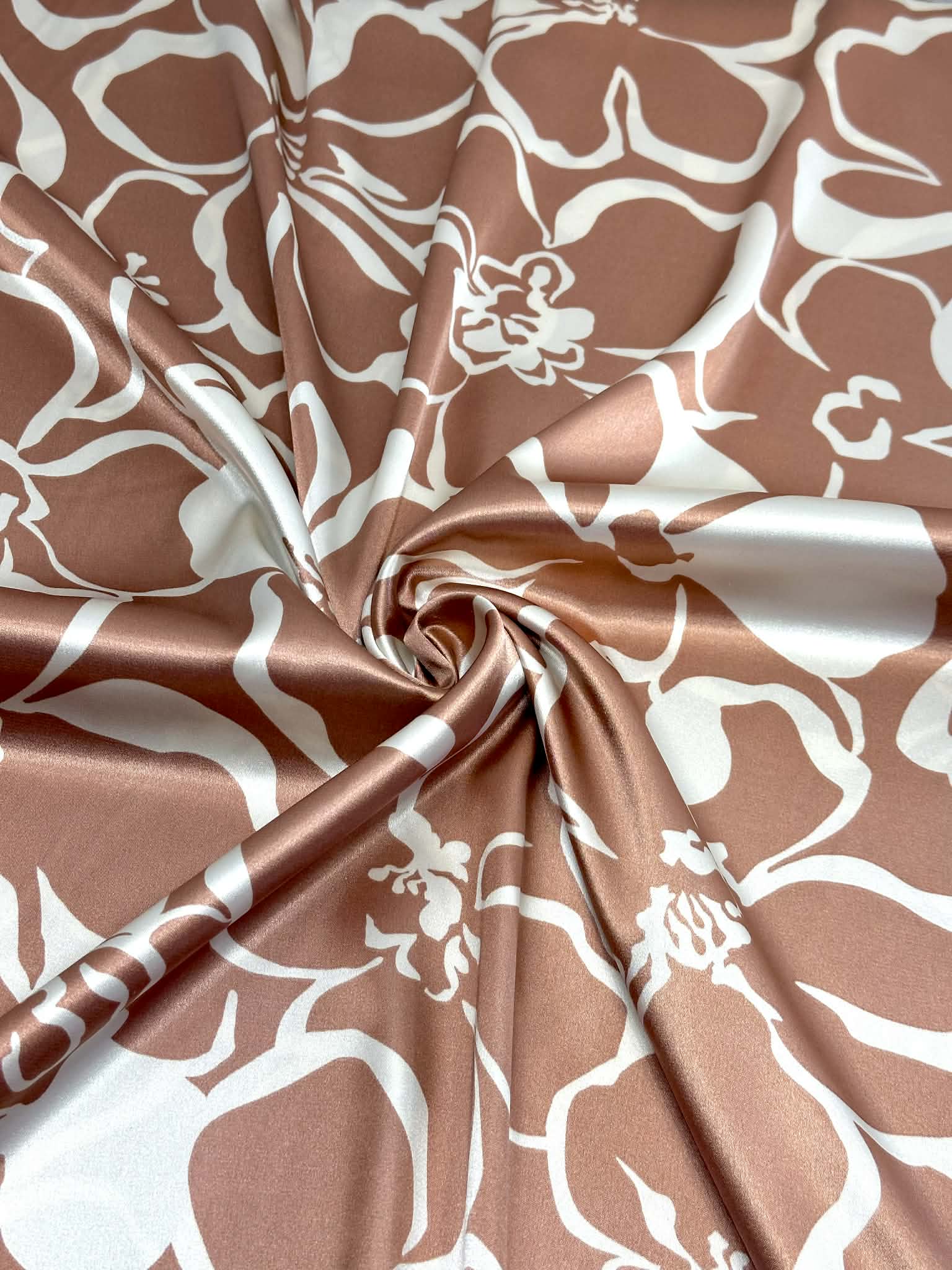 (SATIN) WHITE FLORAL ON MAUVE