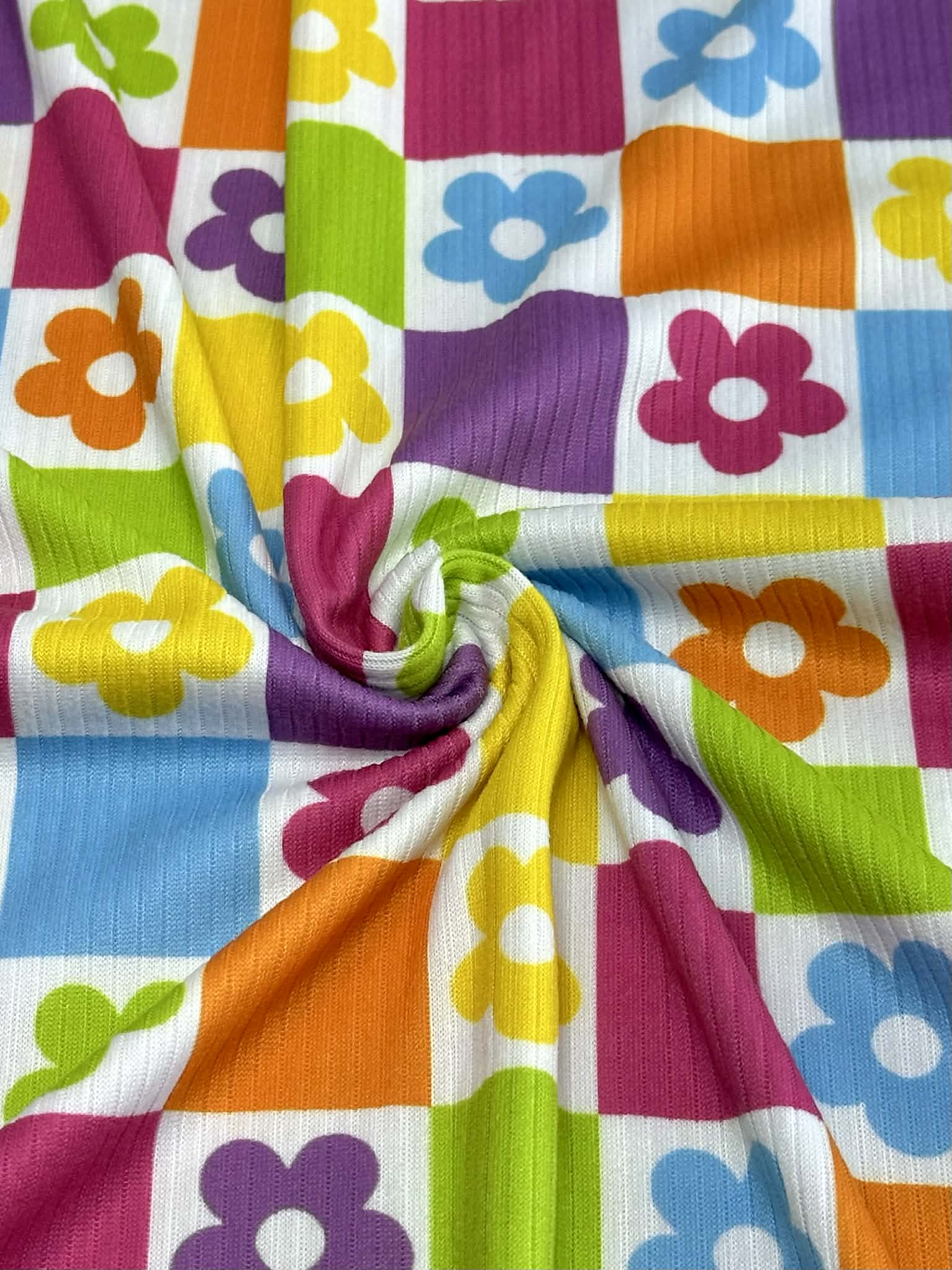 (4X2 YUMMY RIB) MEDIUM BRIGHT COLORFUL FLOWERS AND CHECKERED PATTERN (3)