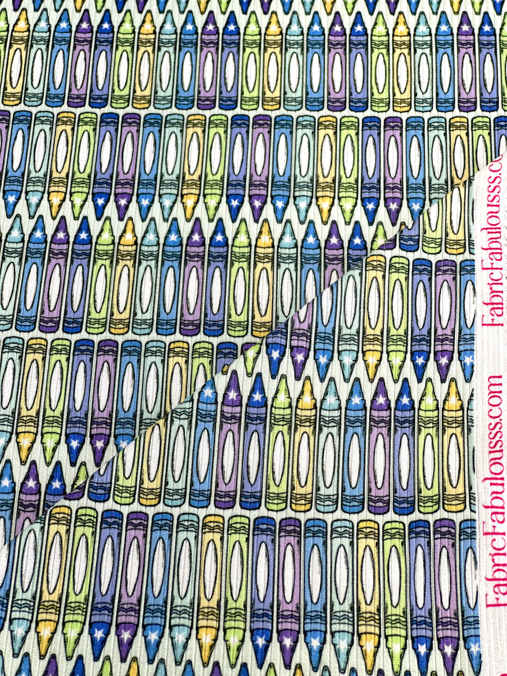 (4X2 YUMMY RIB) CRAYONS ON BLUE