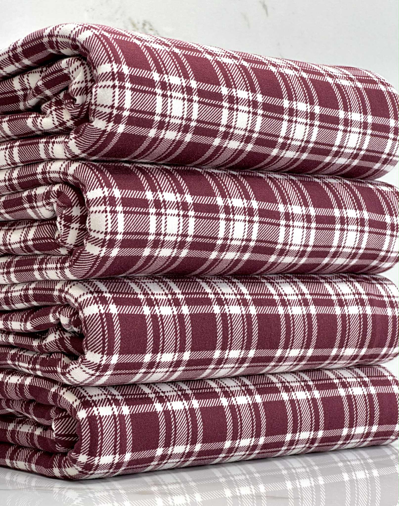 (DBP) WINE AND OFF WHITE PLAID