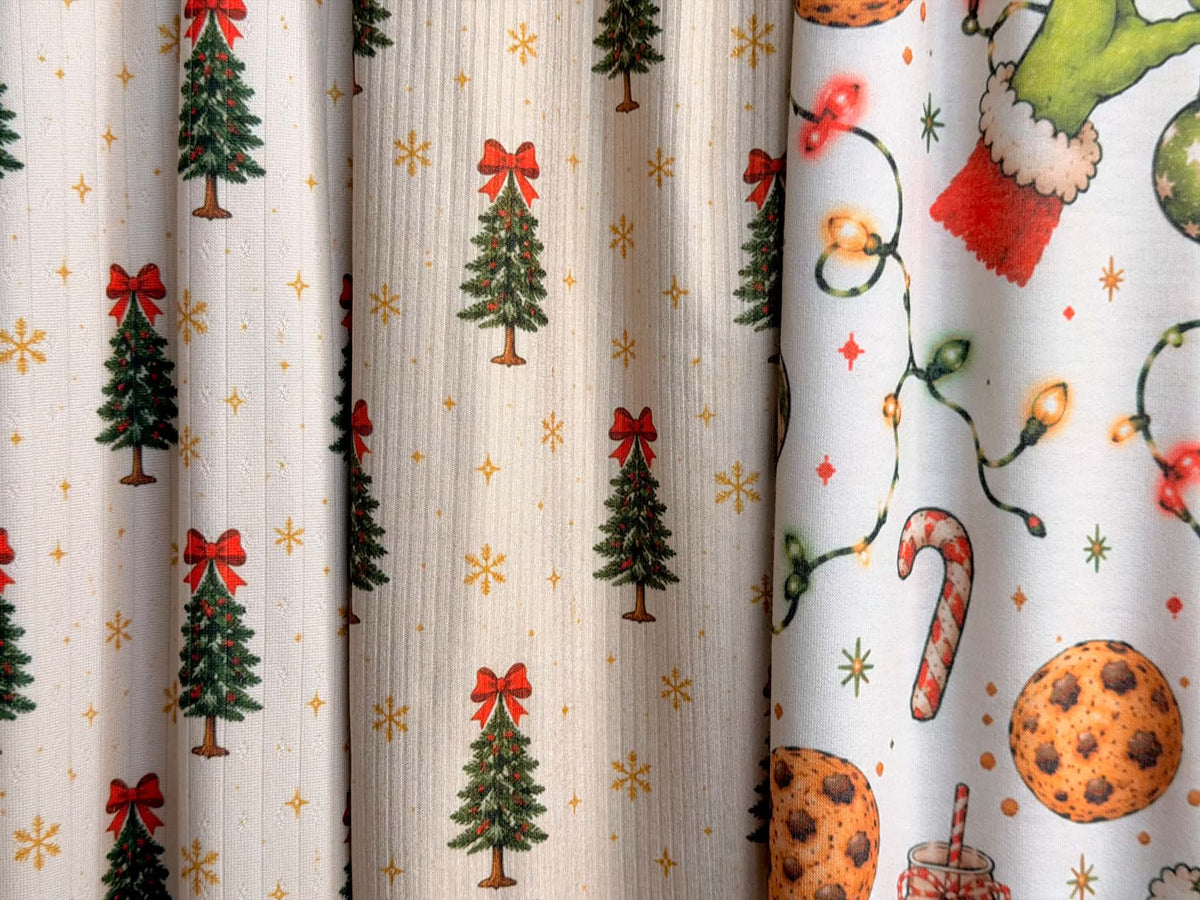 (POINTELLE RIB) CHRISTMAS TREE RED BOWS ON SHIMMER OFF WHITE