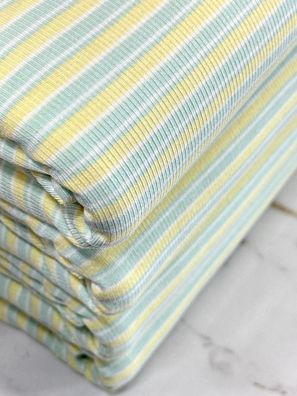 (RIB) SOFT YELLOW AND MINT STRIPES