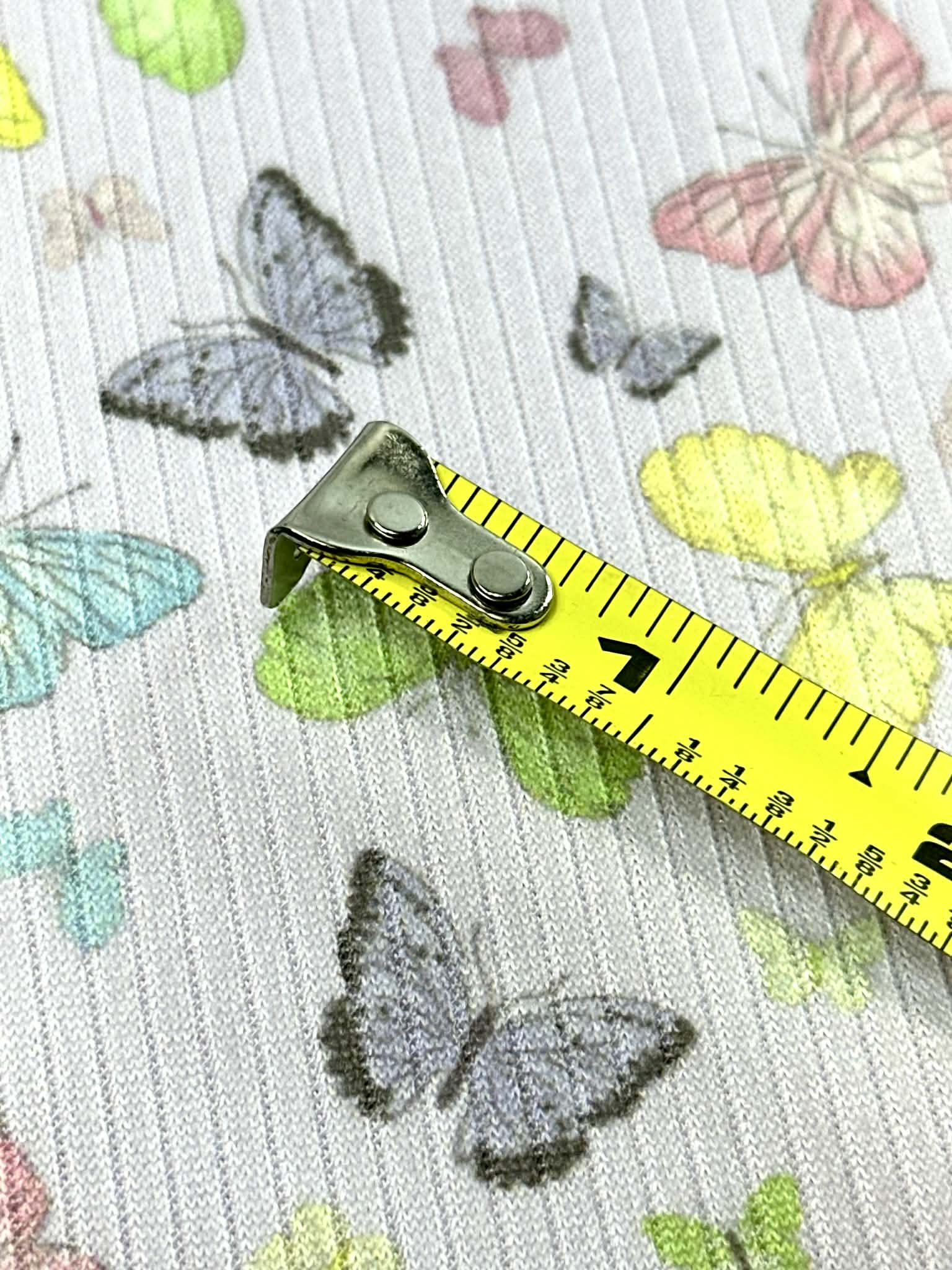 (4X2 YUMMY RIB) COLORFUL BUTTERFLIES ON LILAC (1)