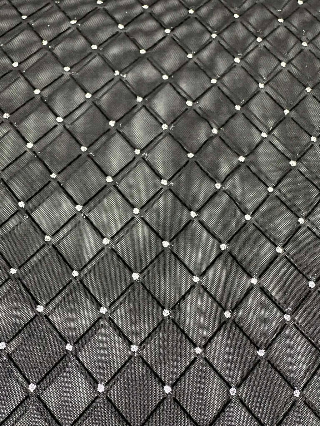 (MESH) SILVER GLITTER AND DIAMOND PATTERN ON BLACK