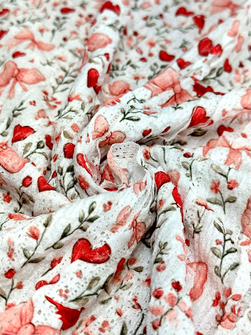(RUFFLE LACE) HEARTS, BOWS, FLOWERS, AND RED BIRDS ON OFF WHITE