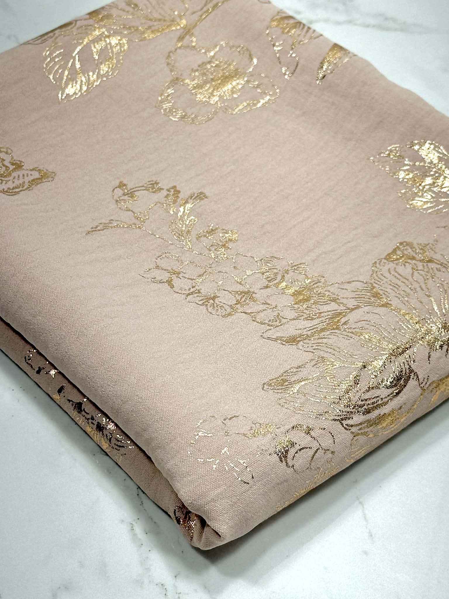 (WOVEN) GOLD FLORAL ON LIGHT MAUVE (1)