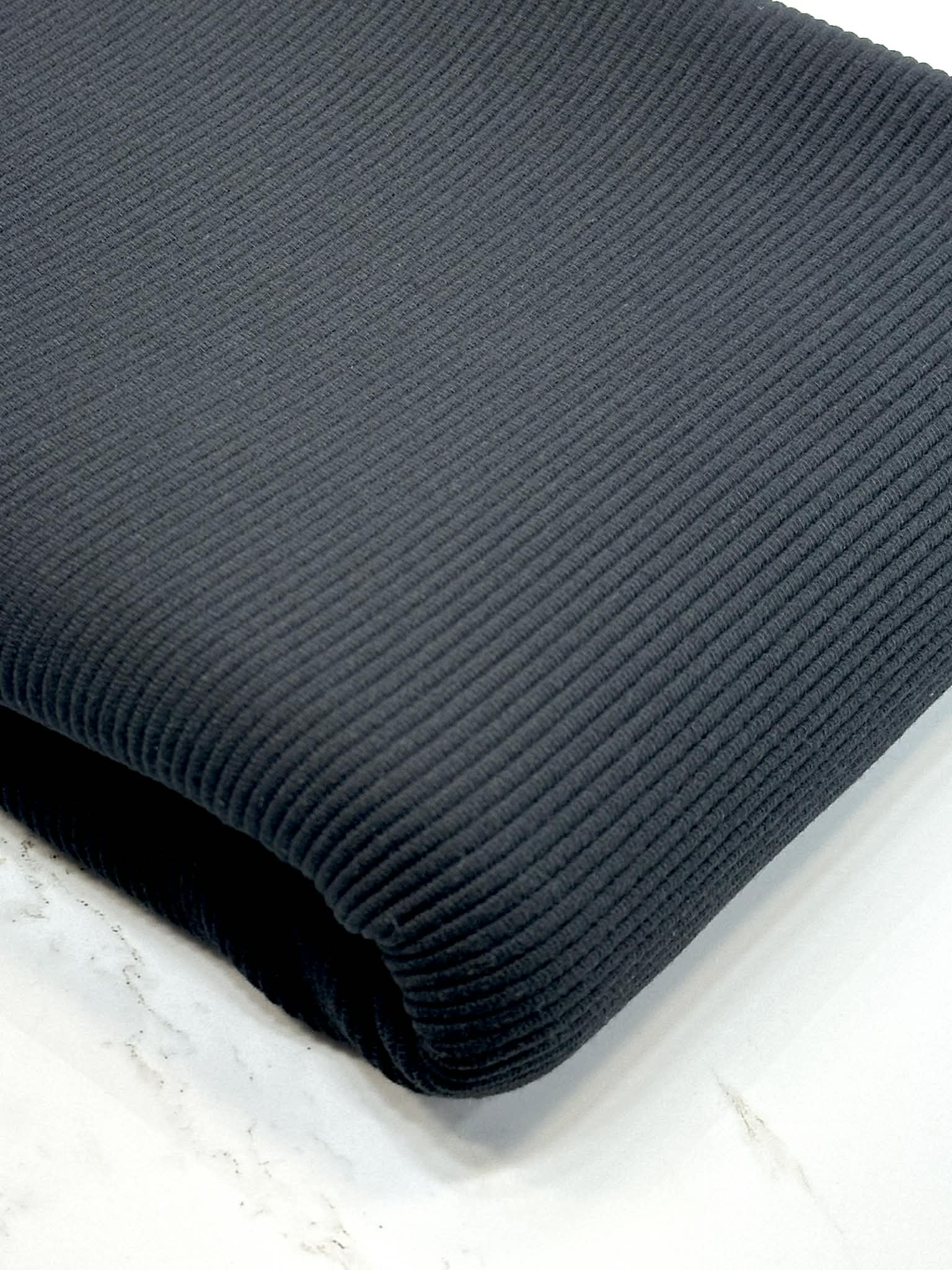 (SEAMLESS RIB VERTICAL) BLACK (2)