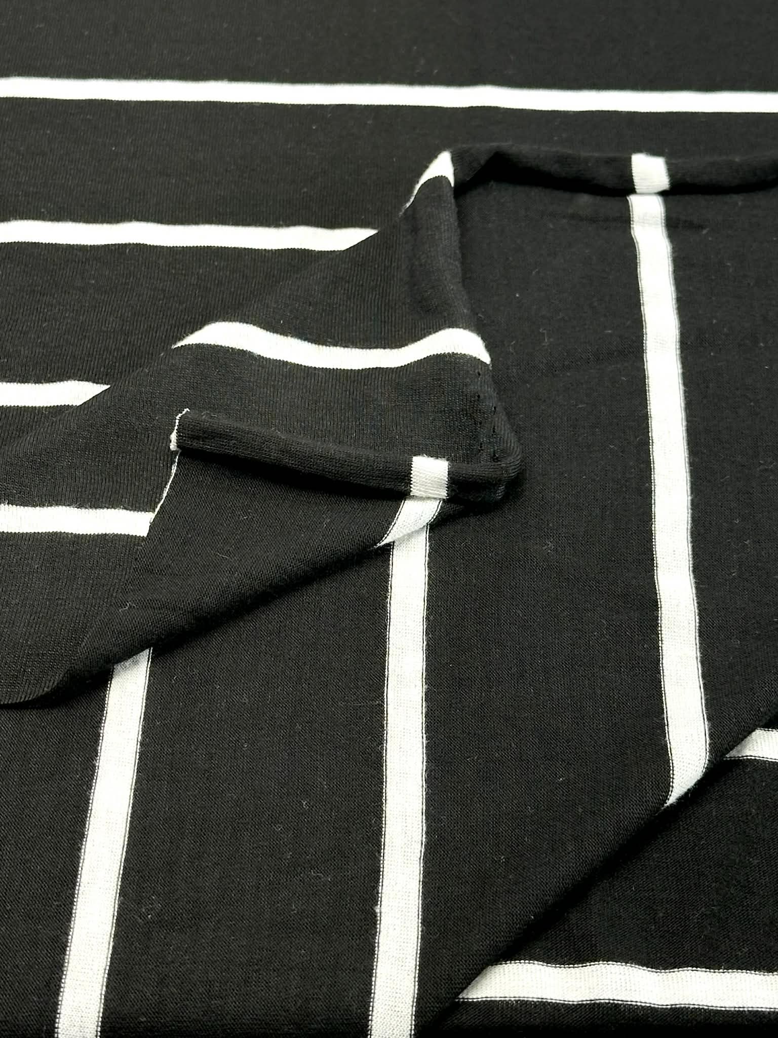 (RAYON MODAL) OFF WHITE STRIPES ON BLACK