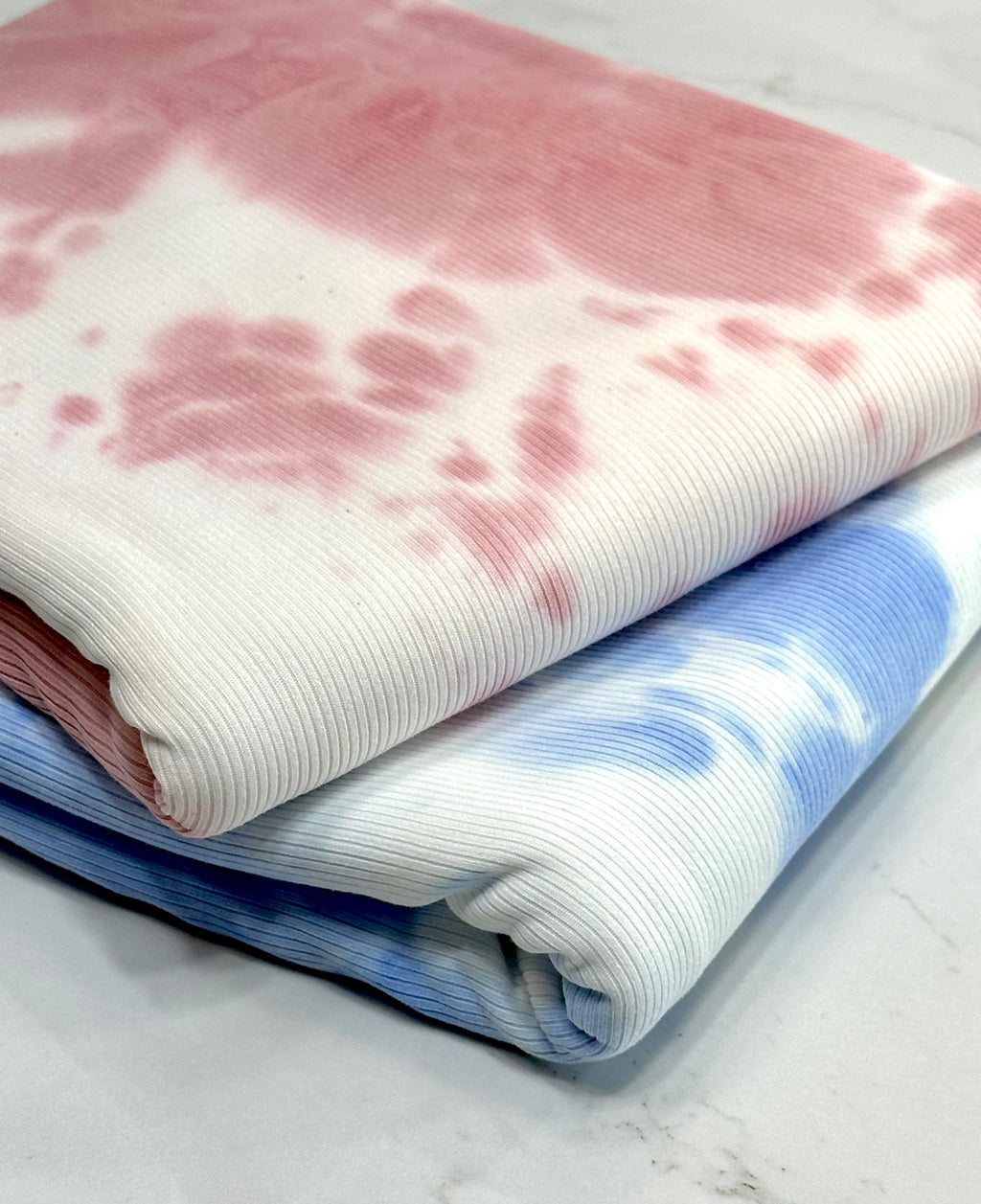 (2X2 RIB) BLUE AND OFF WHITE TIE DYE