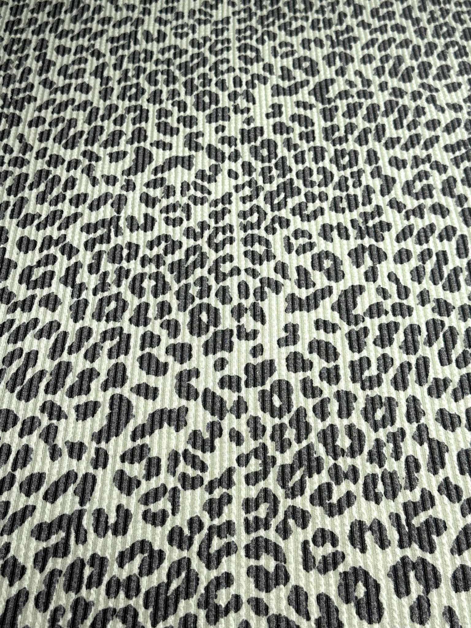 (URBAN RIB) BLACK LEOPARD ON SAGE