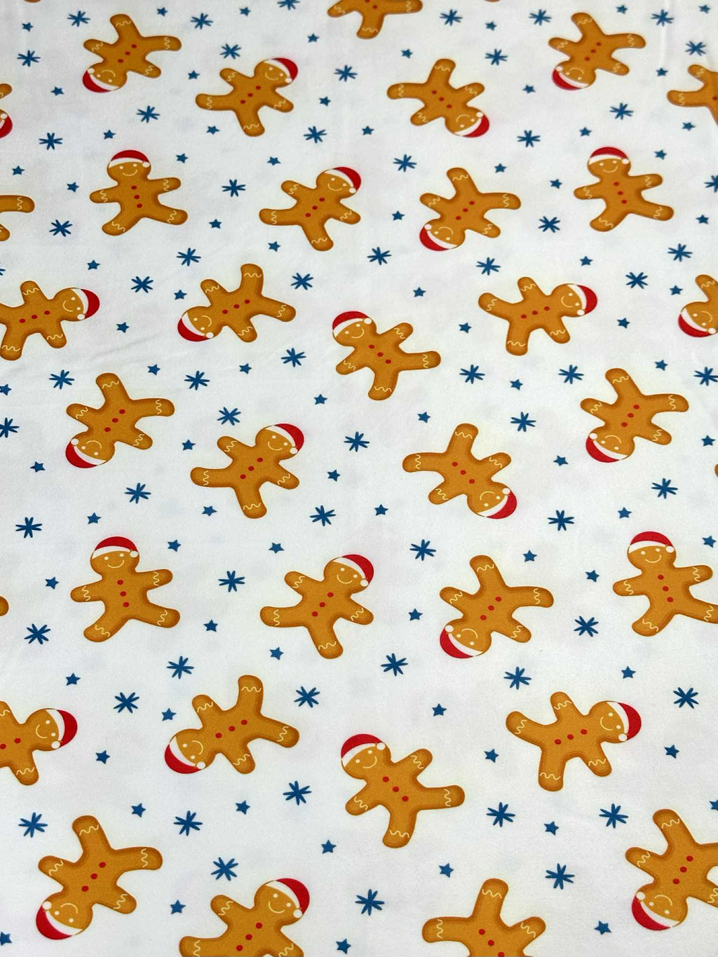 (DBP) MEDIUM GINGERBREAD MAN AND STARS ON OFF WHITE