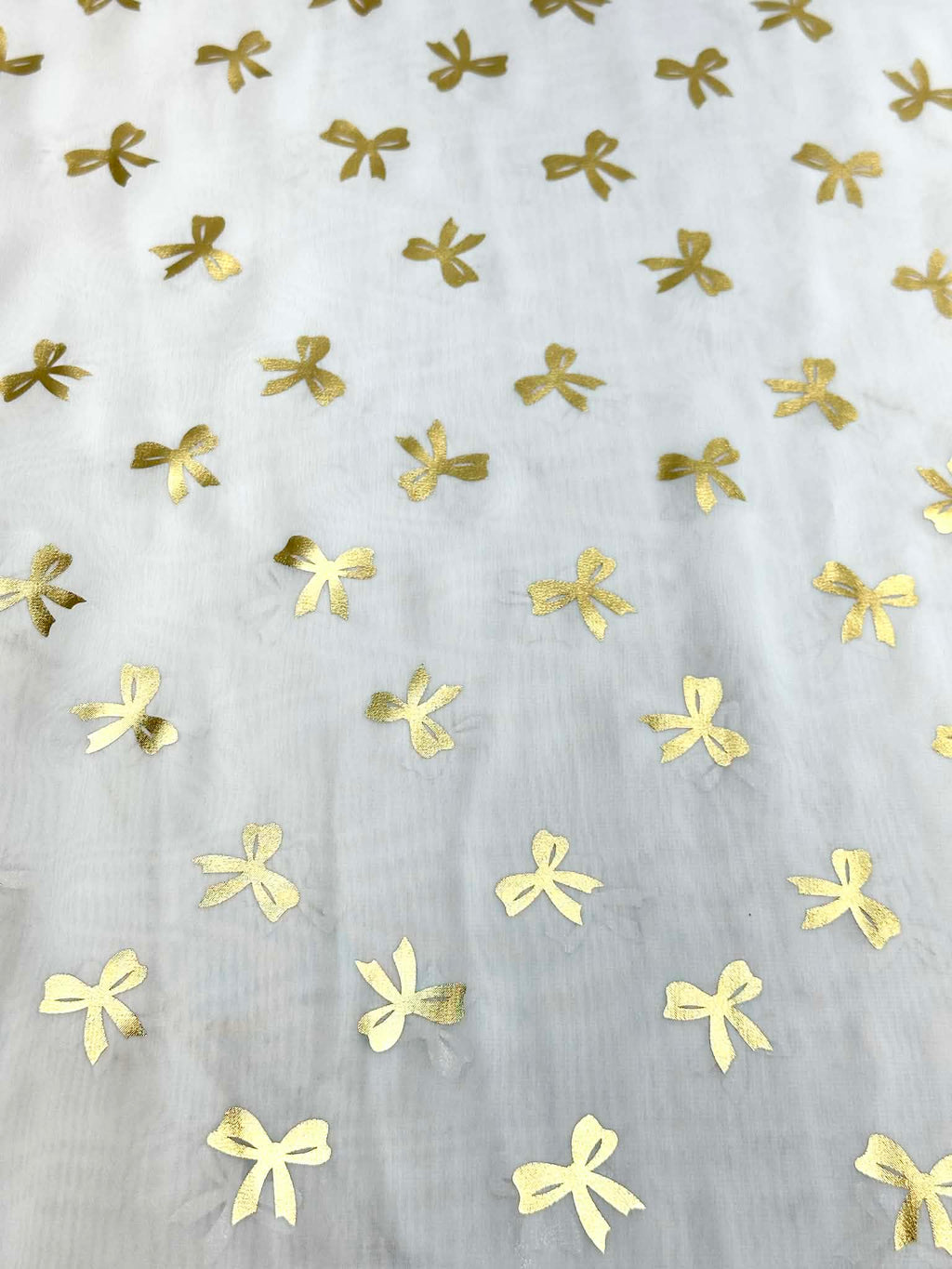 (WOVEN) GOLD BOWS ON OFF WHITE