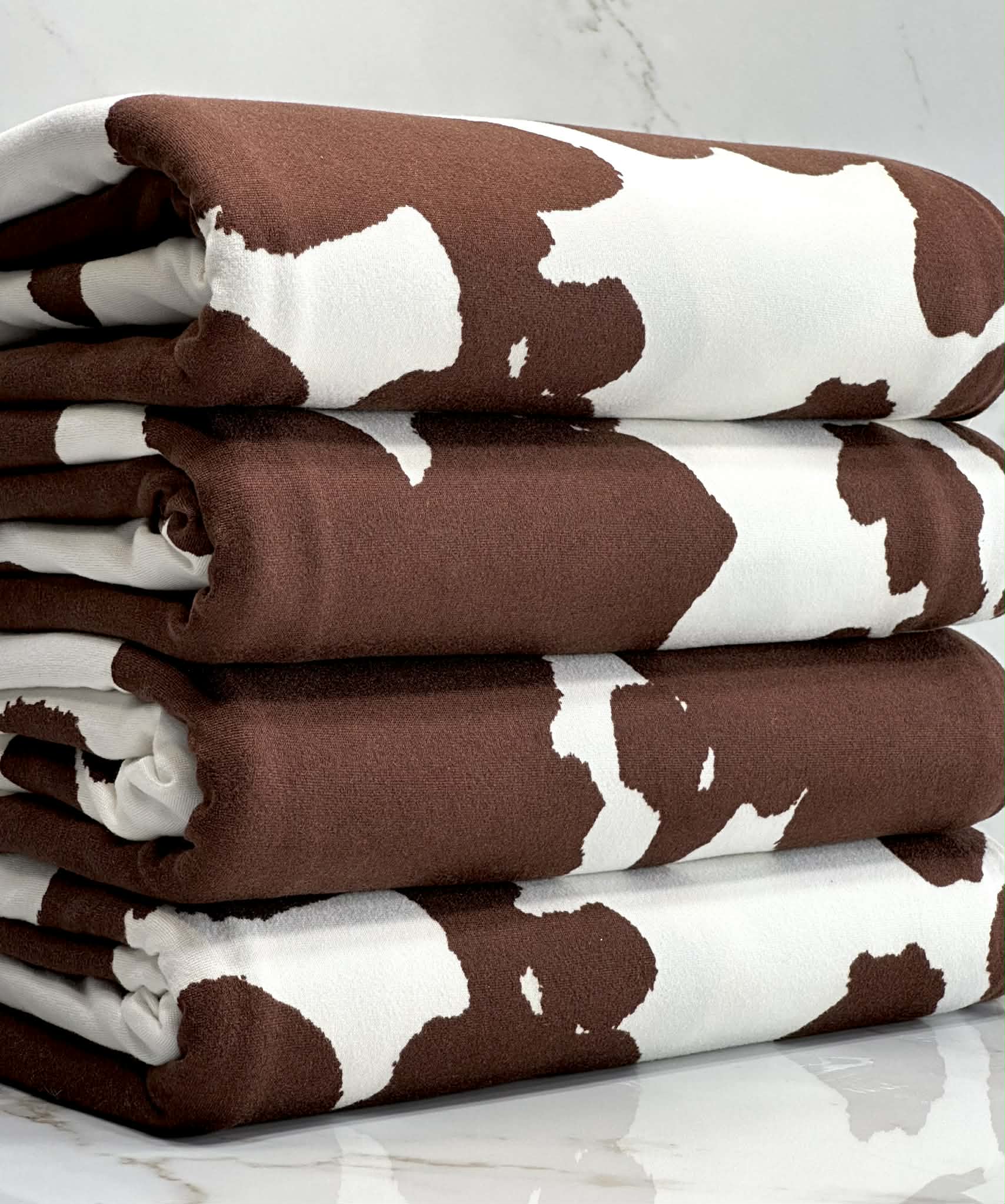 (DBP) BROWN COW PRINT ON OFF WHITE (1)