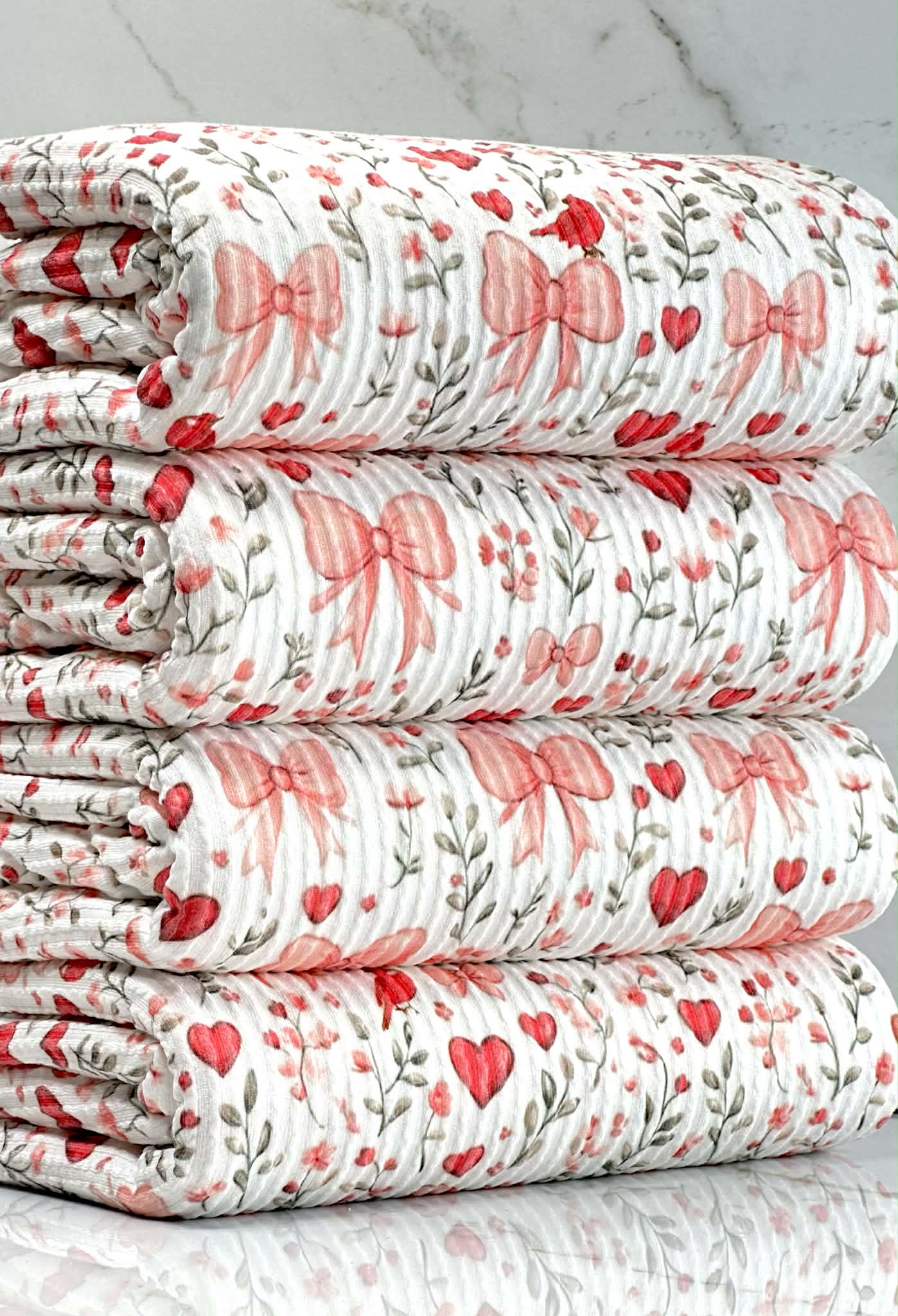 (URBAN RIB) HEARTS, BOWS, FLOWERS, AND RED BIRDS ON OFF WHITE