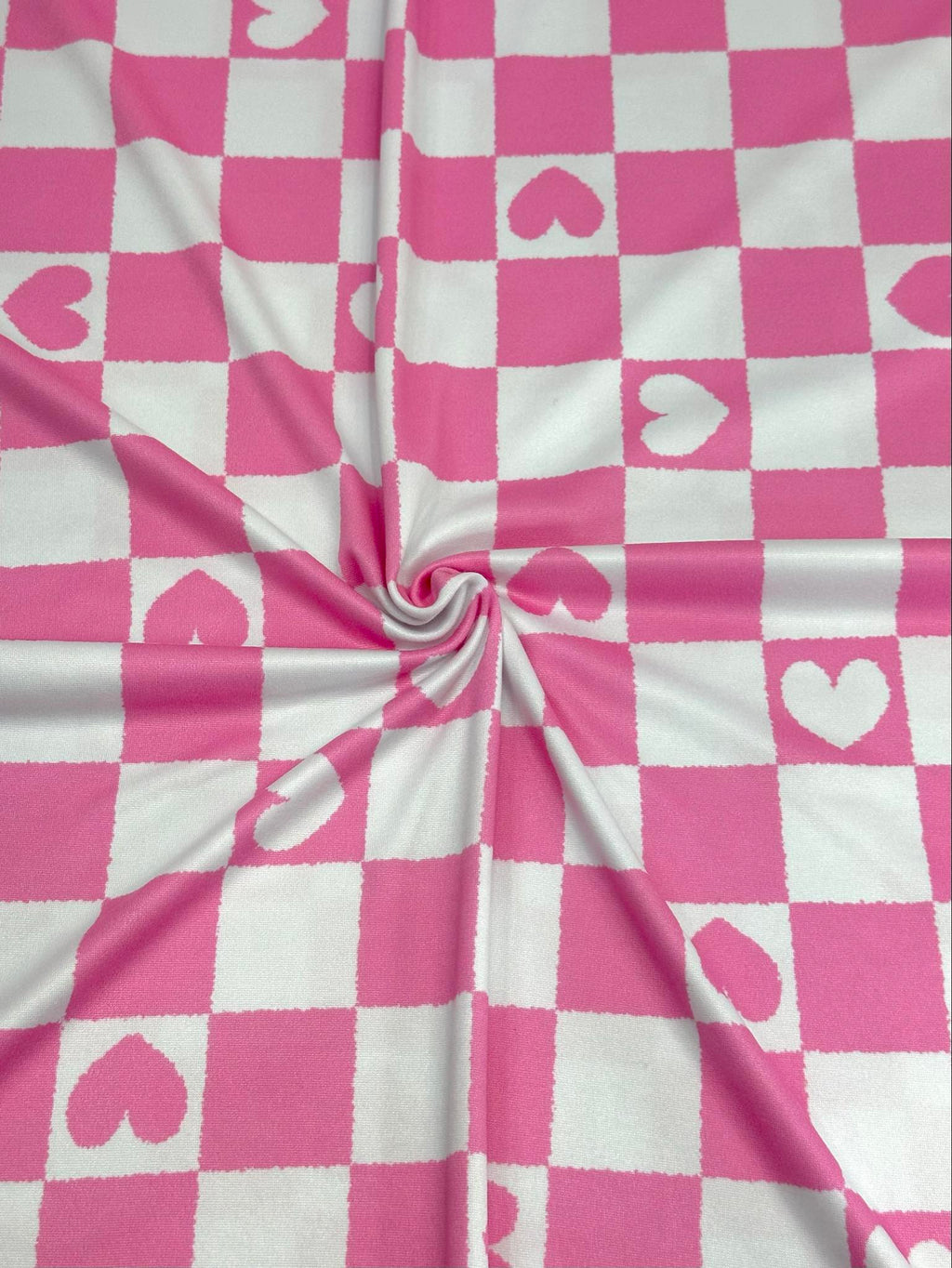 (DBP) PINK AND WHITE HEART CHECKERED