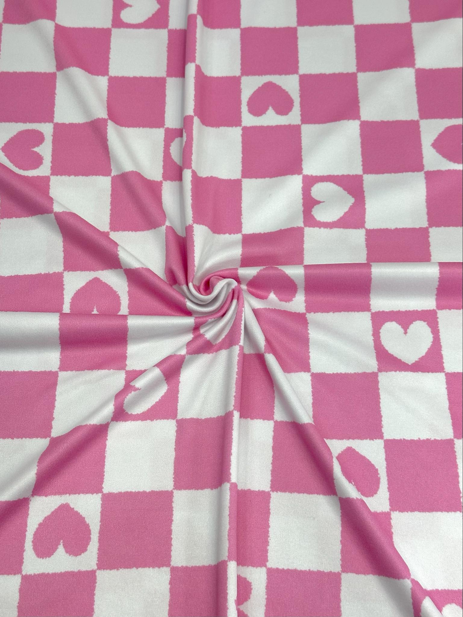 (DBP) PINK AND WHITE HEART CHECKERED