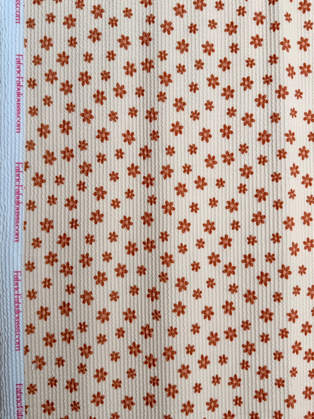 (URBAN RIB) TINY BURNT ORANGE FLOWERS ON CREAM