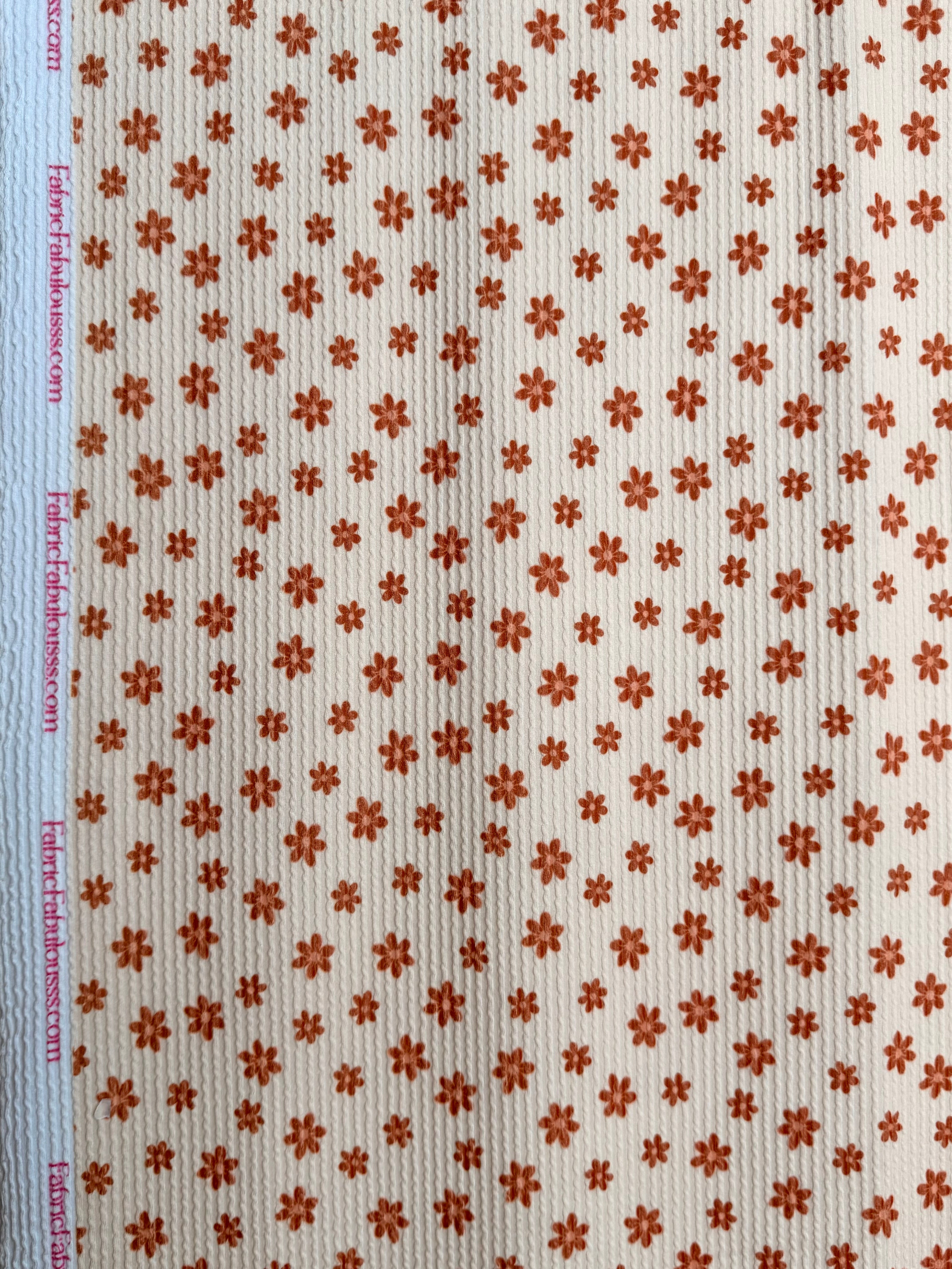 (URBAN RIB) TINY BURNT ORANGE FLOWERS ON CREAM