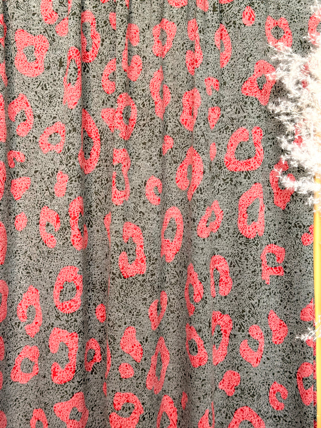 (FRENCH TERRY) POWDER RED LEOPARD ON CHARCOAL