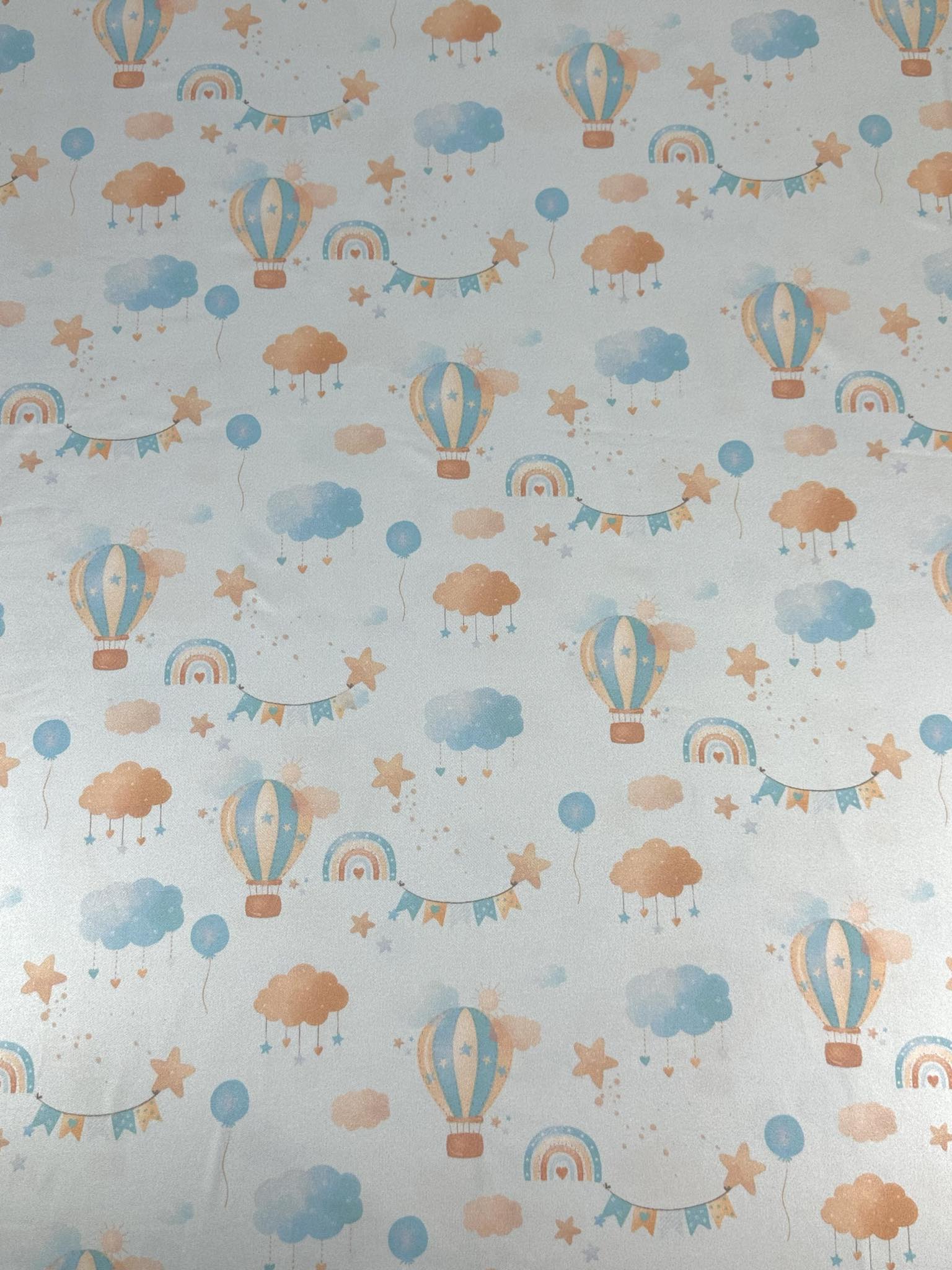 (DBP) HOT AIR BALLOONS AND CLOUDS ON LIGHT BLUE