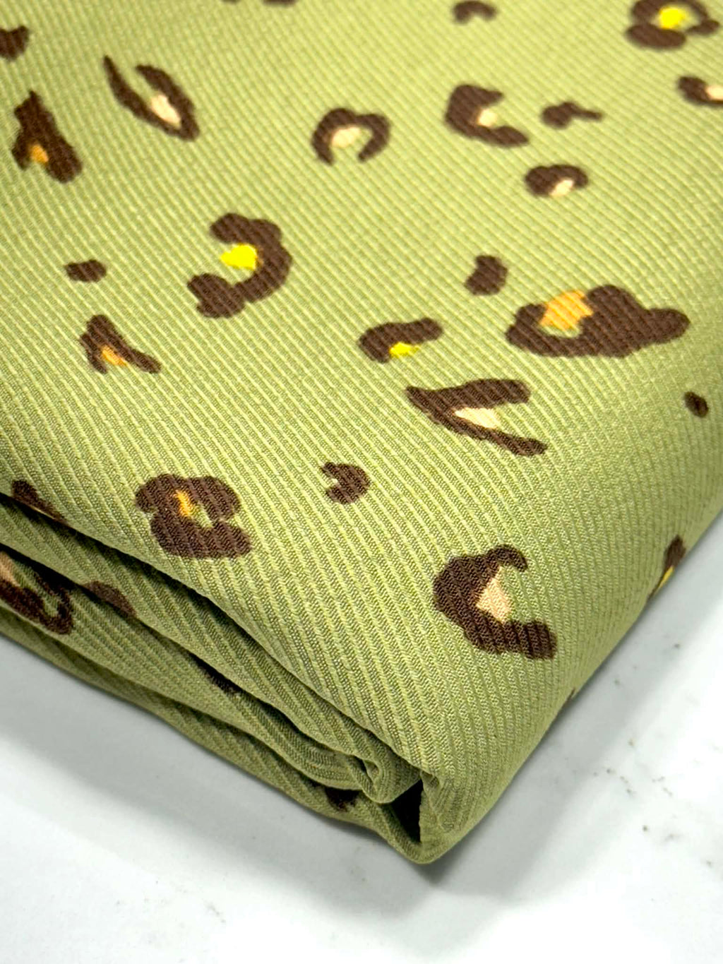 (TWILL WOVEN) TINY LEOPARD ON OLIVE
