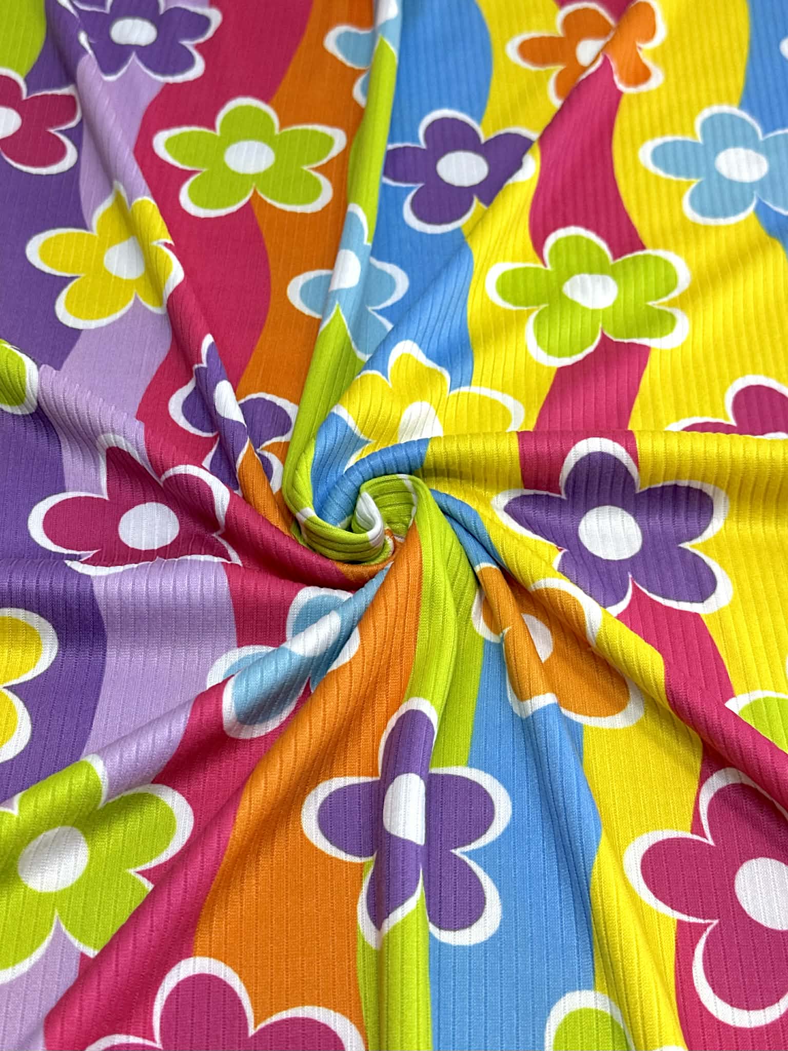 (4X2 YUMMY RIB) BRIGHT COLORFUL FLOWERS ON COLORFUL WAVE