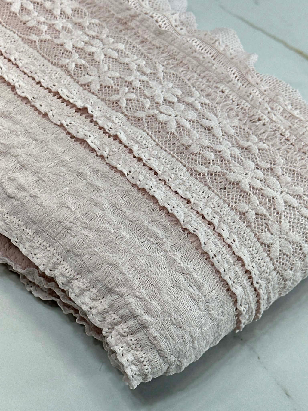 (RUFFLE LACE) FLORAL ON DUSTY PINK(1)