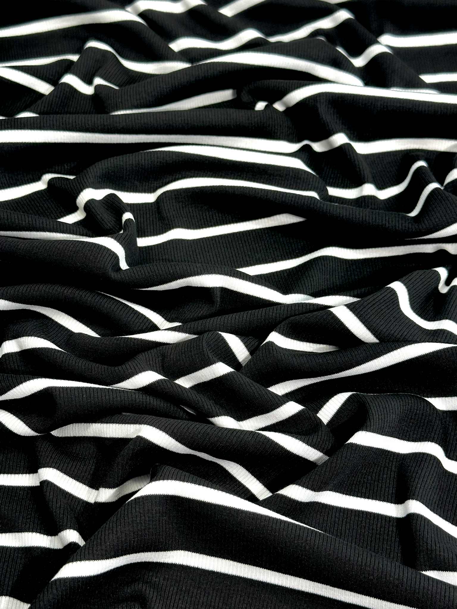 (2X1 RIB) OFF WHITE STRIPES ON BLACK