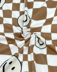 (YUMMY RIB) CREAM HAPPY FACES ON LIGHT BROWN CHECKERED WAVE