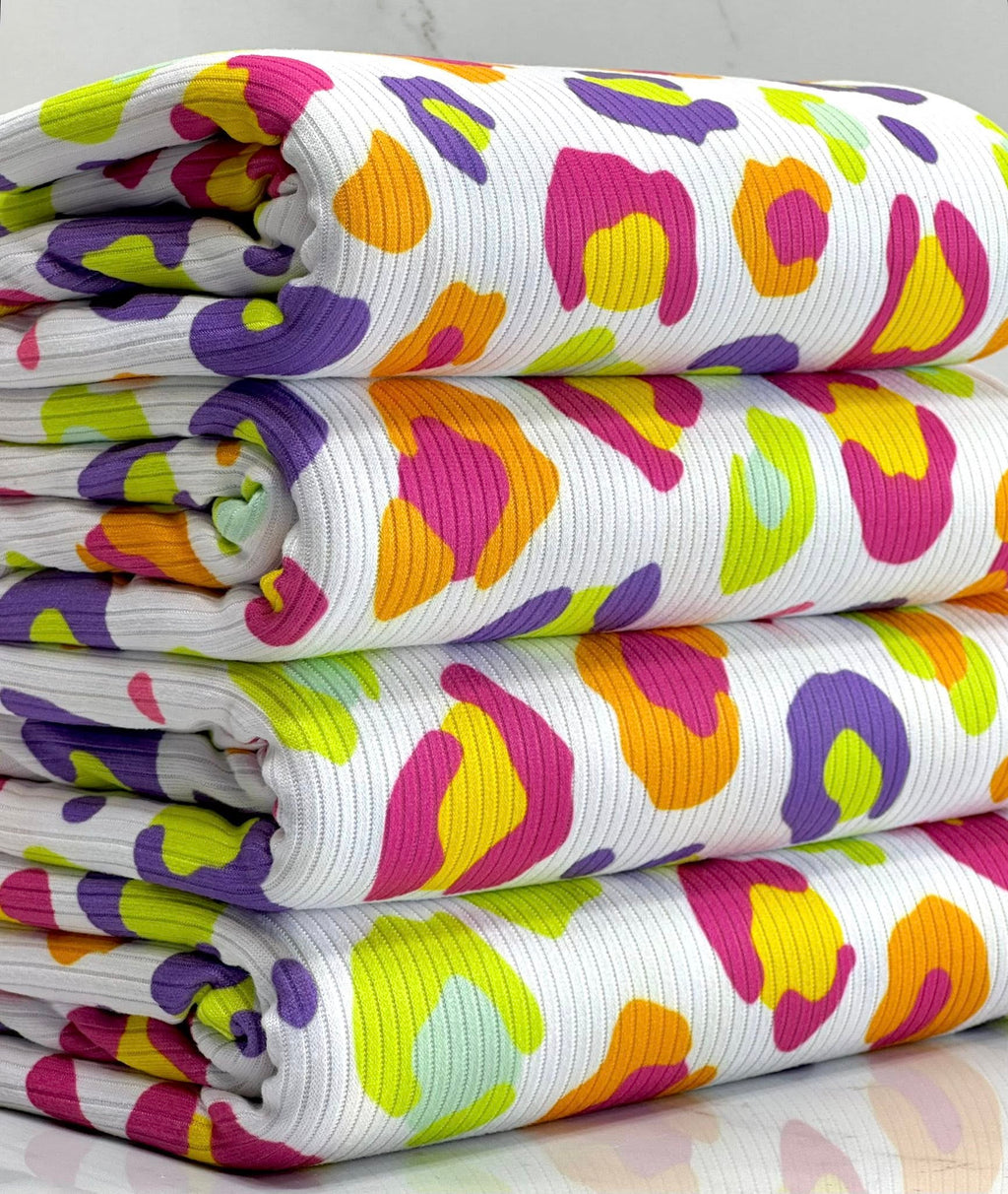 (4X2 YUMMY RIB) MULTI COLORFUL CHEETAH PRINT ON OFF WHITE