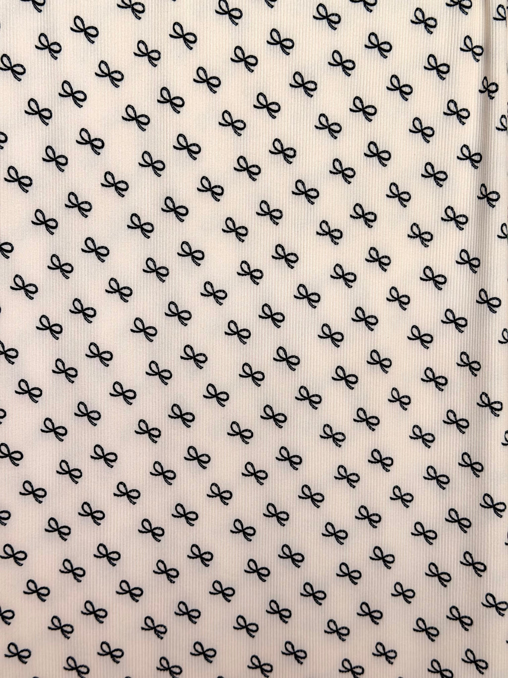 (2x2 YUMMY RIB) BLACK SMALL BOWS ON CREAM