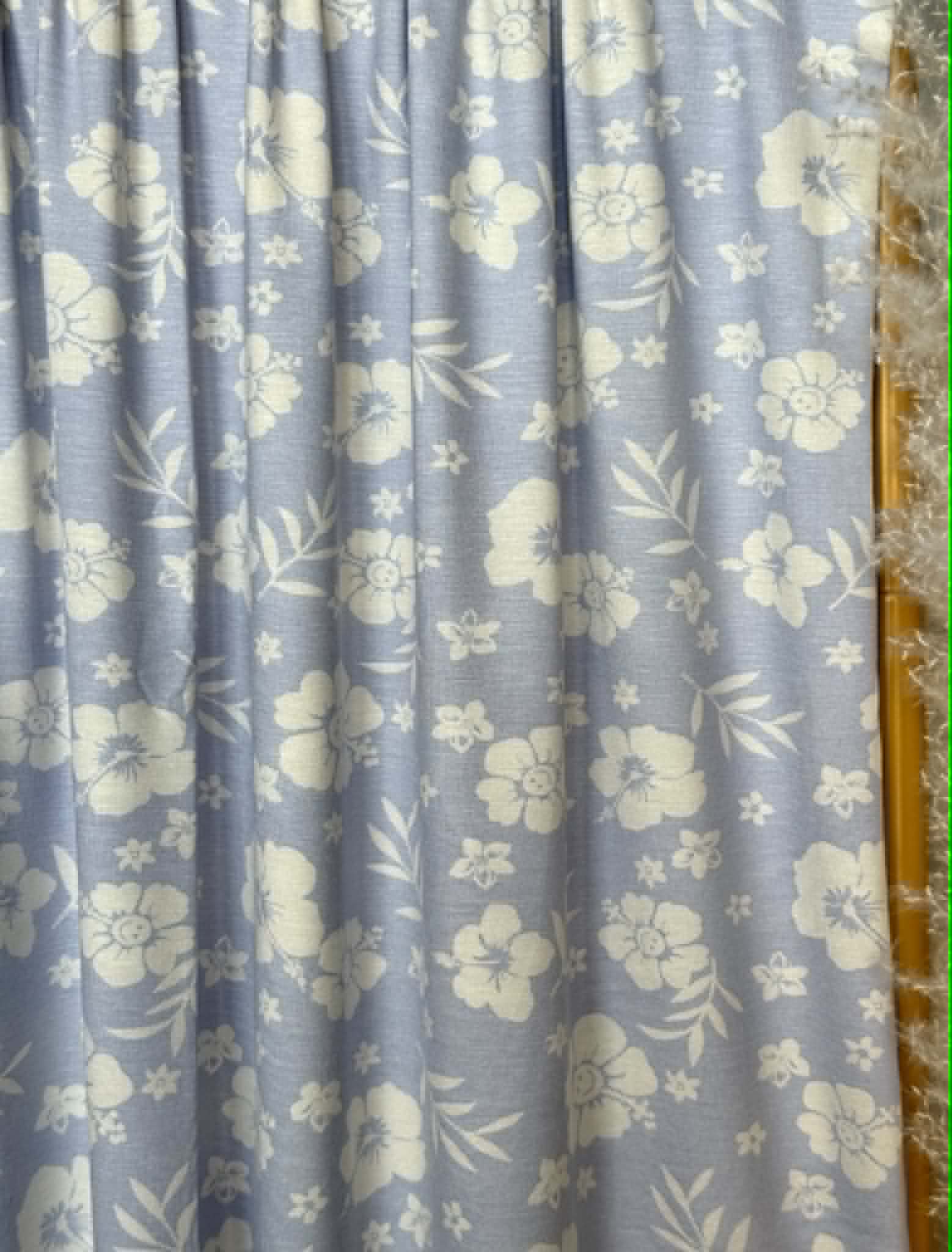 (RAYON) OFF WHITE FLOWERS AND HAPPY FACE FLOWERS ON BLUE
