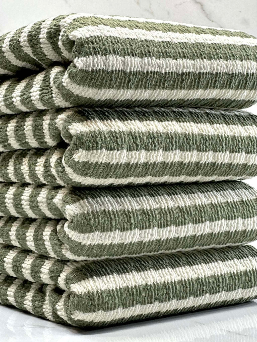 (PUCKERED STRIPE) VINTAGE GREEN STRIPES ON OFF WHITE