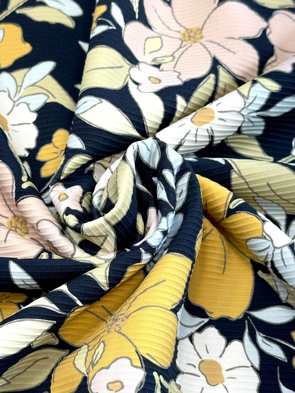 (SWIM) FLORAL PATTERN ON NAVY