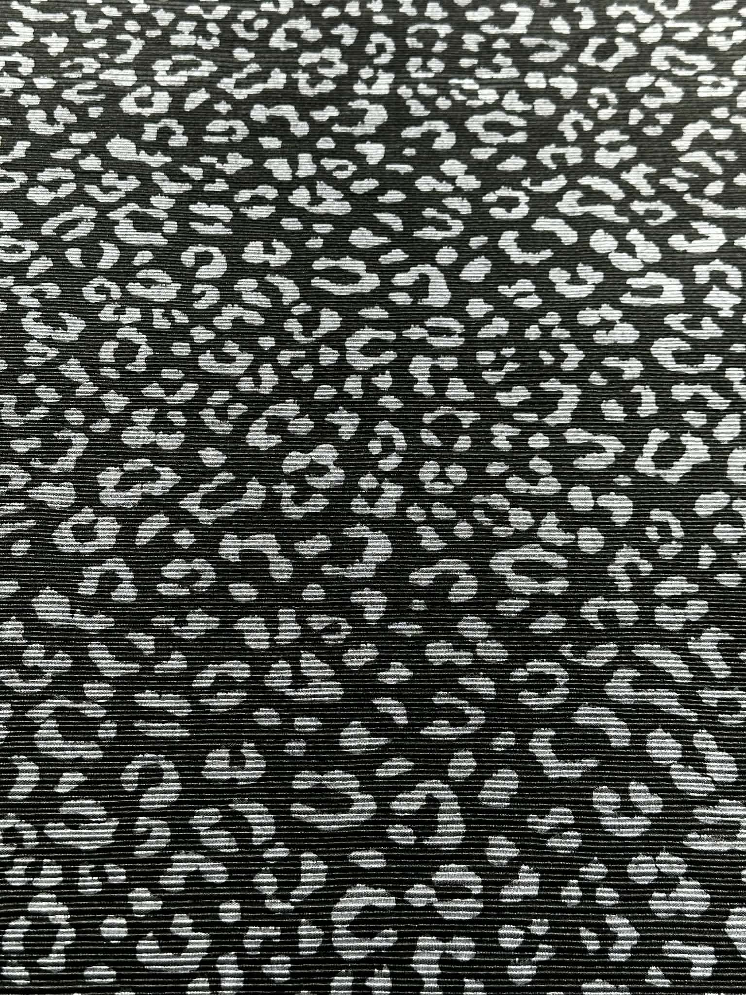(PLEATED) CHEETAH ON BLACK(5)