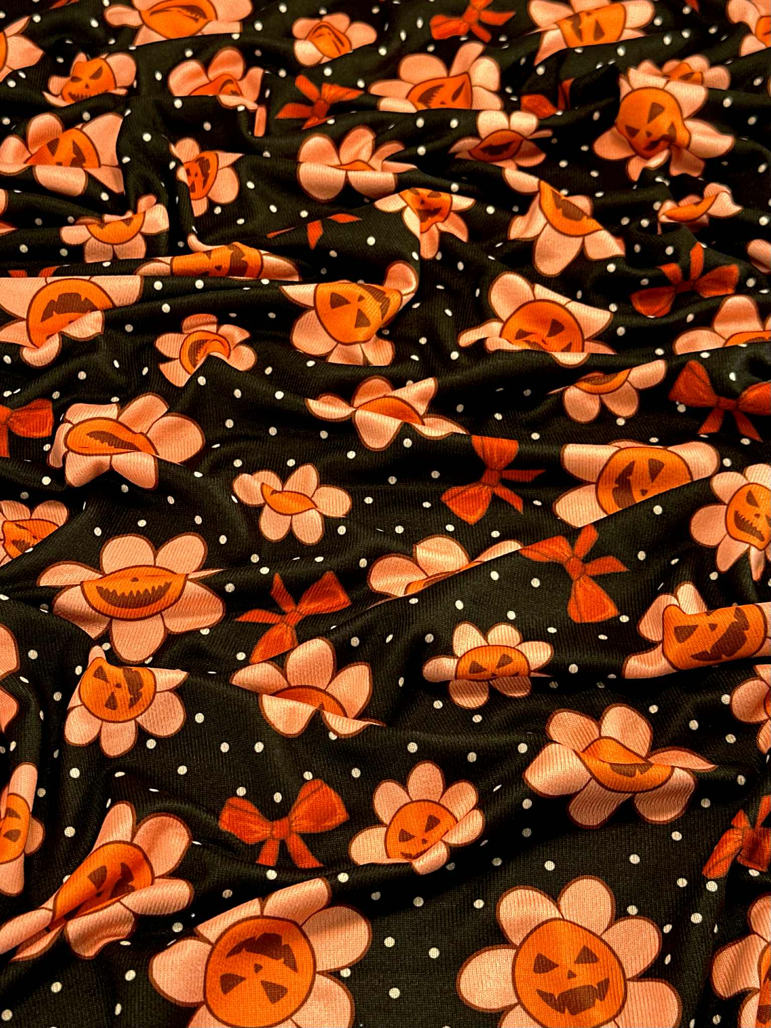 (OAKLEY) ORANGE PUMPKIN FLOWERS AND BOWS ON DARK BROWN(1)