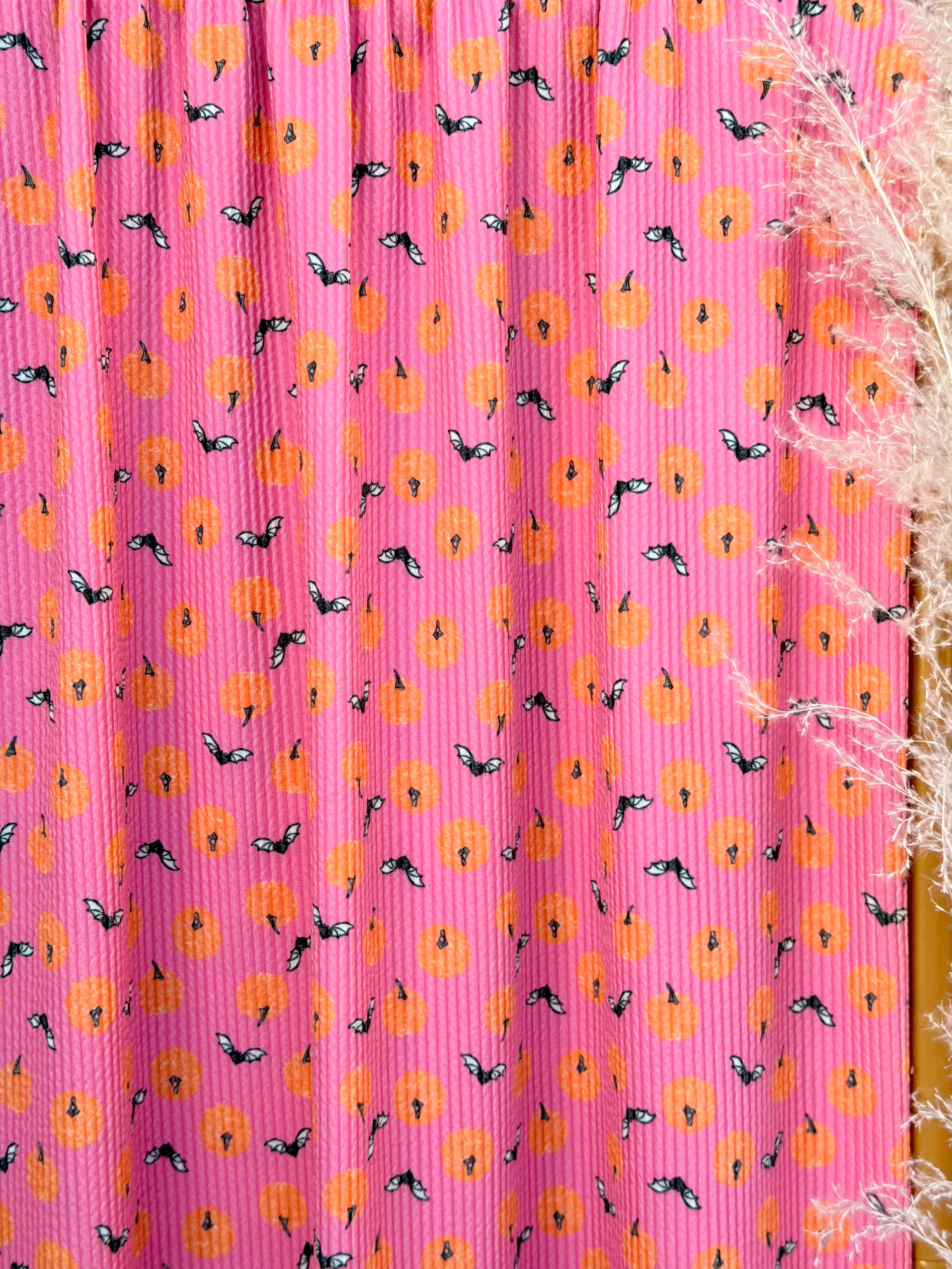 (URBAN RIB) PUMPKINS AND BATS IN PINK