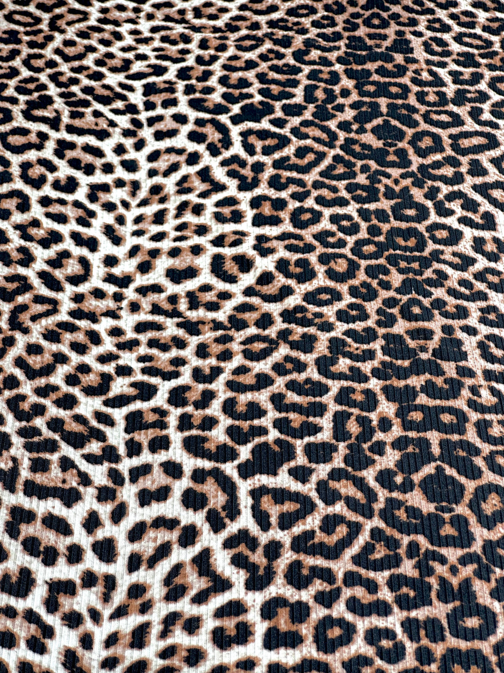 (4X2 YUMMY RIB) BLACK AND TAN CHEETAH