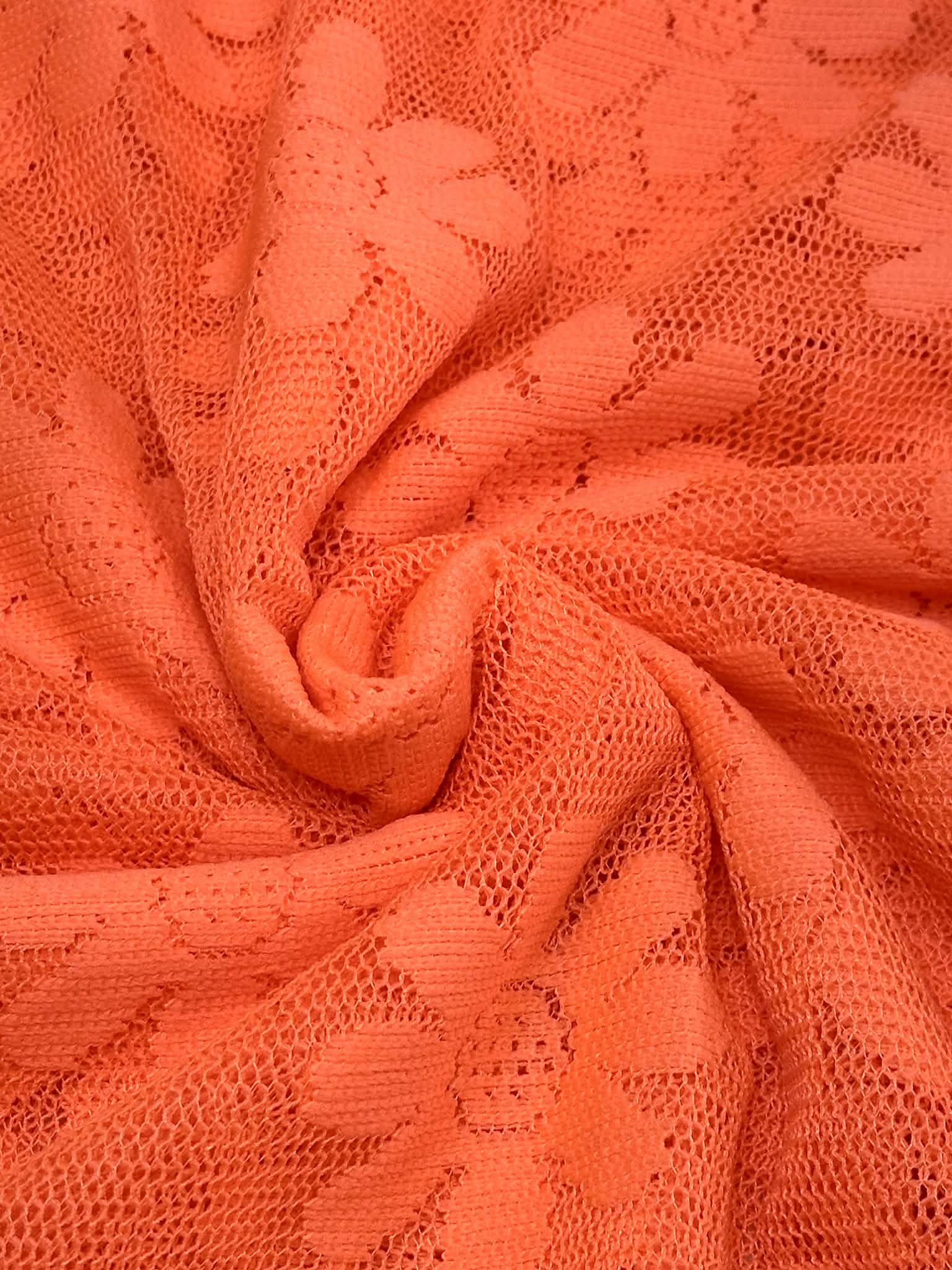 (LACE) BRIGHT ORANGE DAISIES