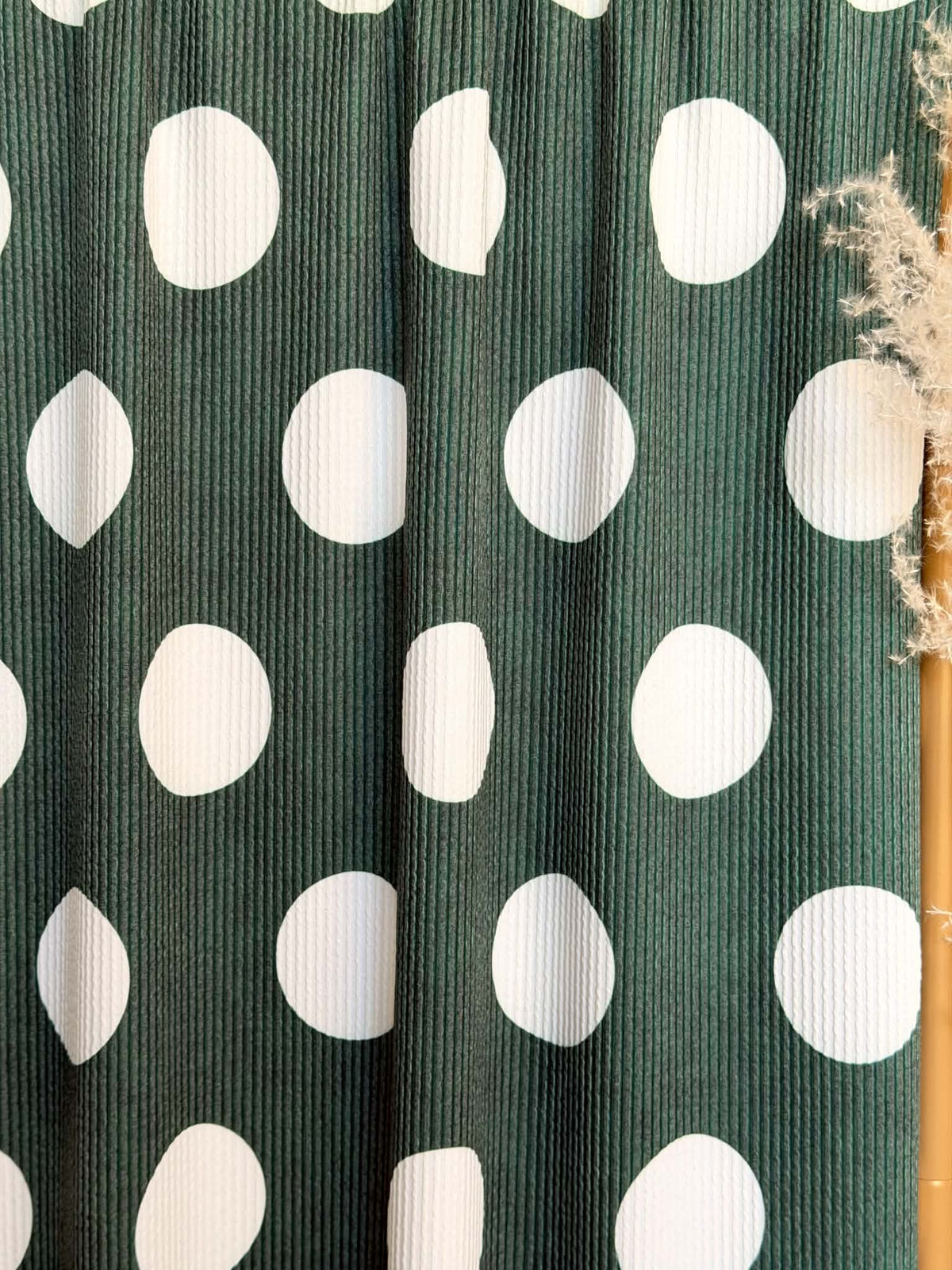 (URBAN RIB) BIG OFF WHITE POLKA DOTS ON EVERGREEN