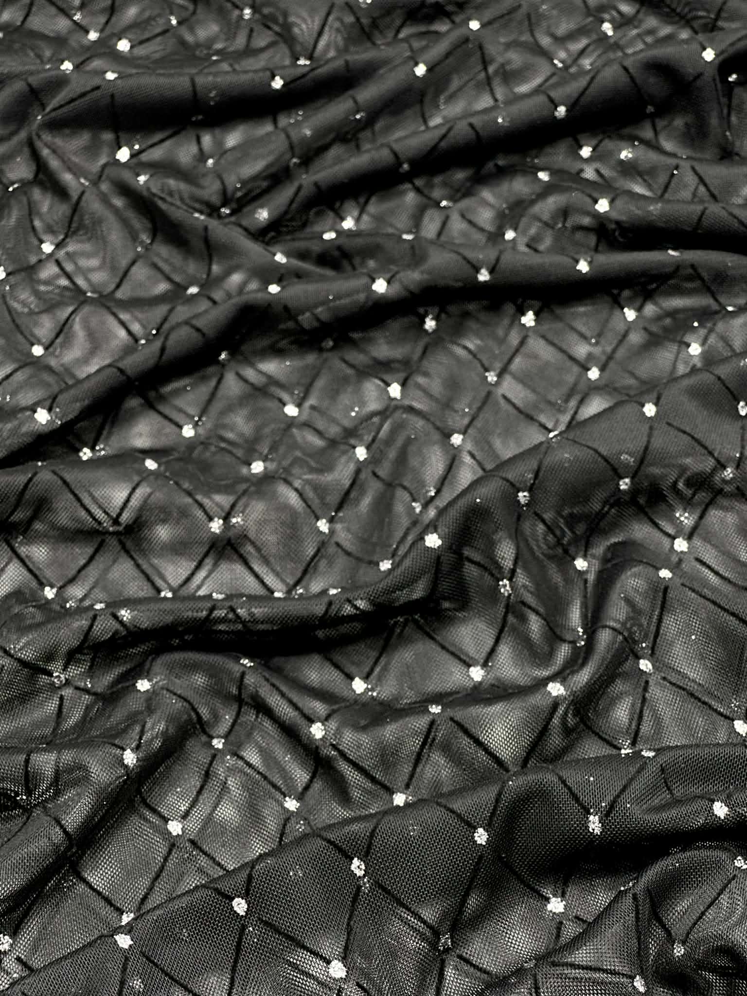 (MESH) SILVER GLITTER AND DIAMOND PATTERN ON BLACK