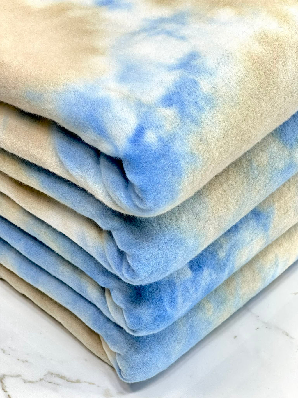 (BRUSHED SWEATER KNIT) BLUE AND TAN TIE DYE(2)