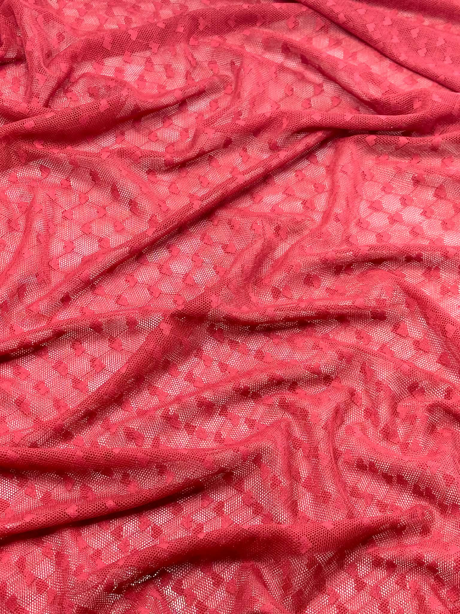 (MESH) TINY RED HEARTS