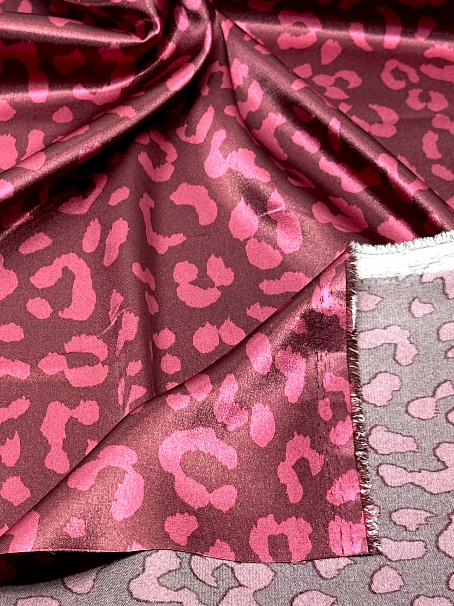 (SATIN) CHEETAH ON BURGUNDY