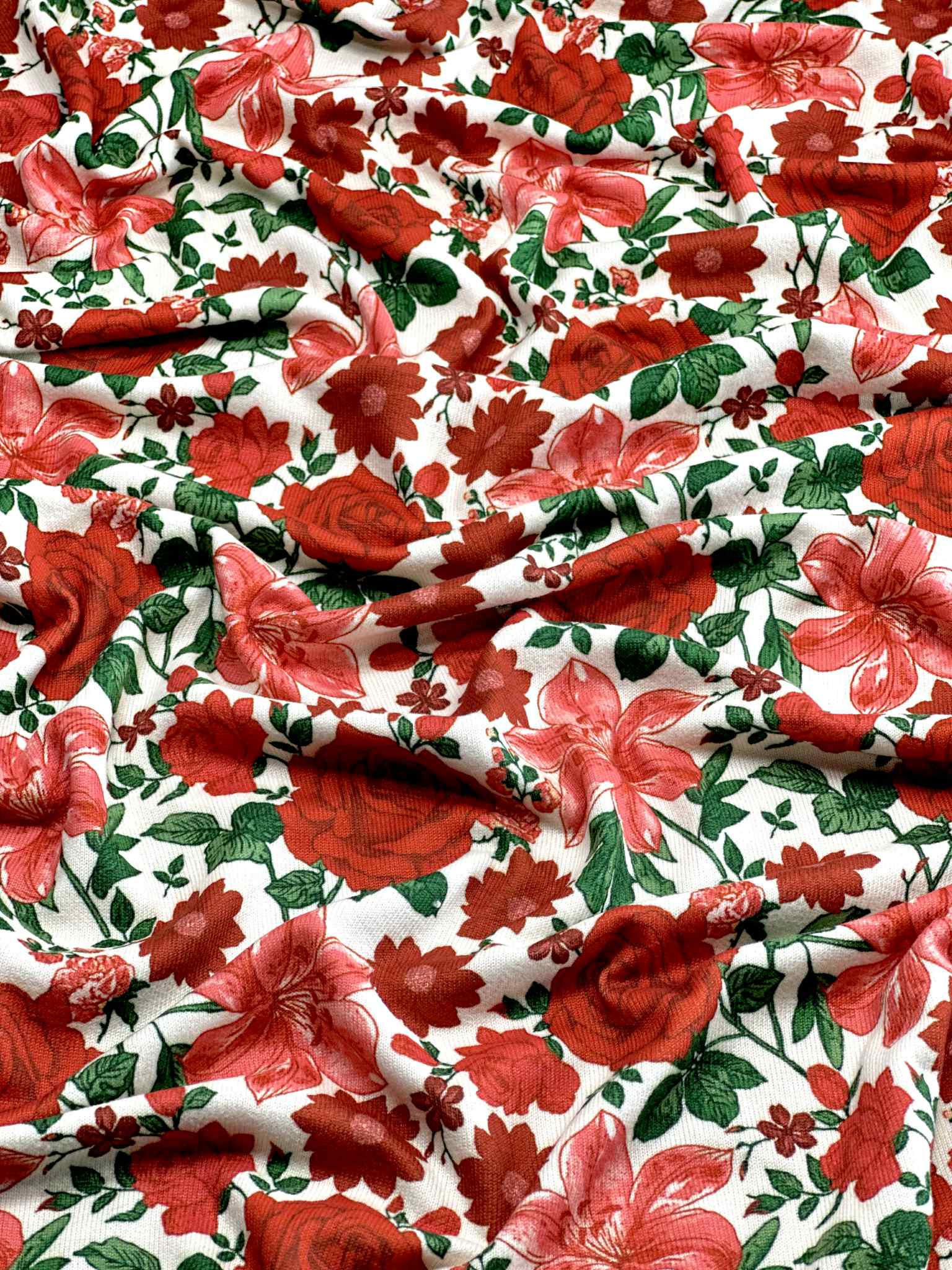(OAKLEY) RED HATTIE FLOWER PATTERN ON IVORY