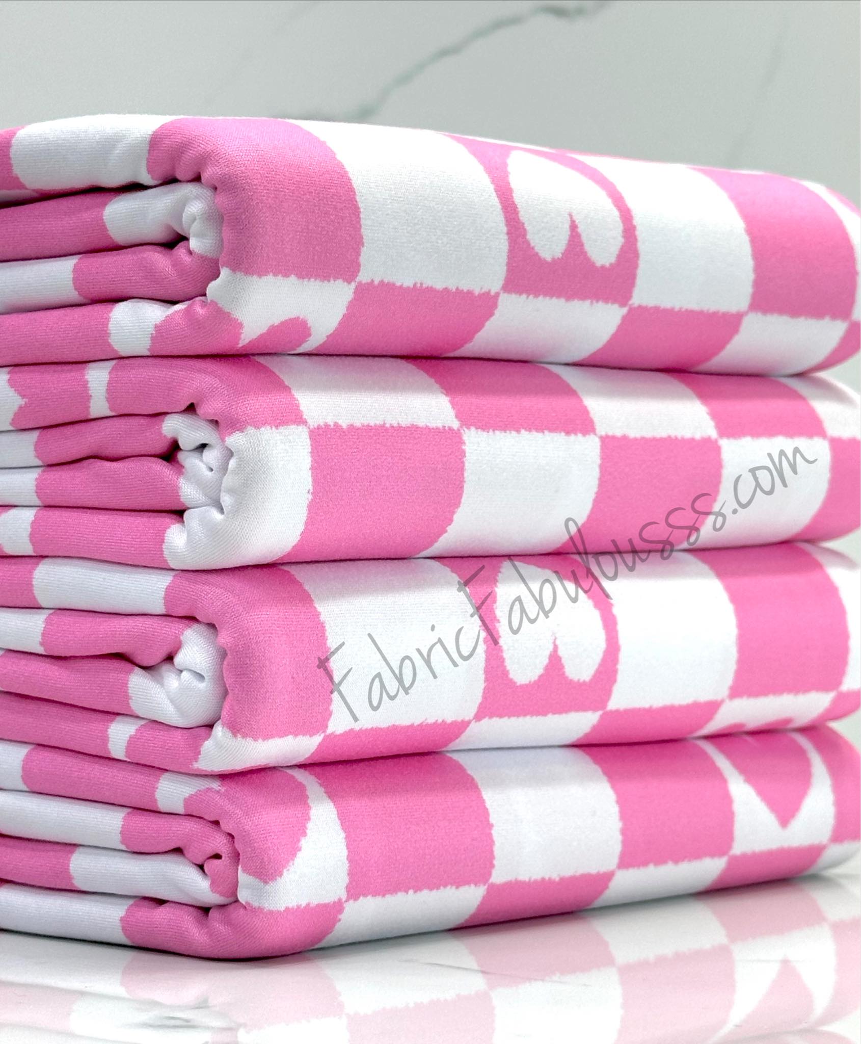 (DBP) PINK AND WHITE HEART CHECKERED