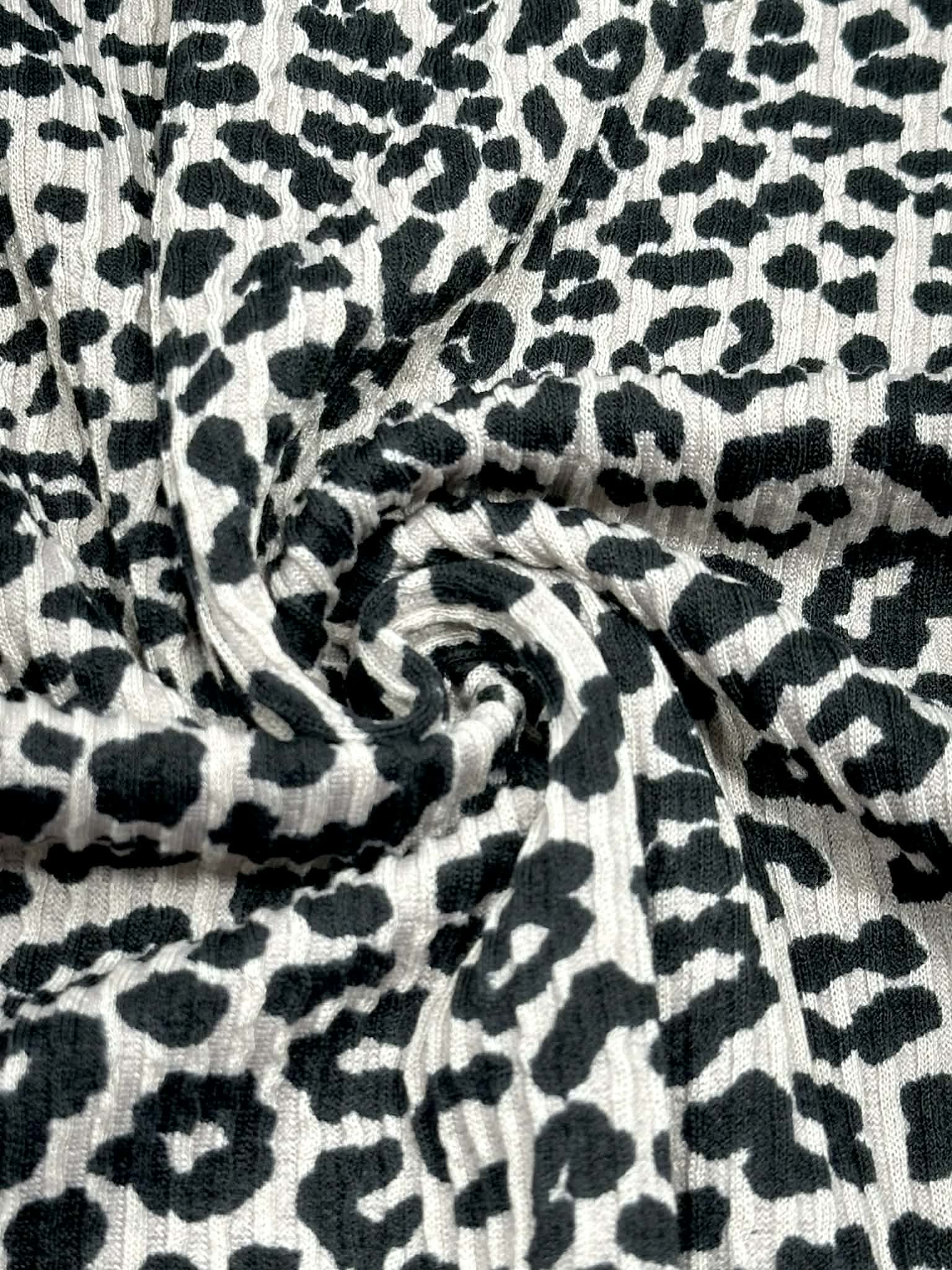 (URBAN RIB) BLACK LEOPARD ON MOCHA (1)