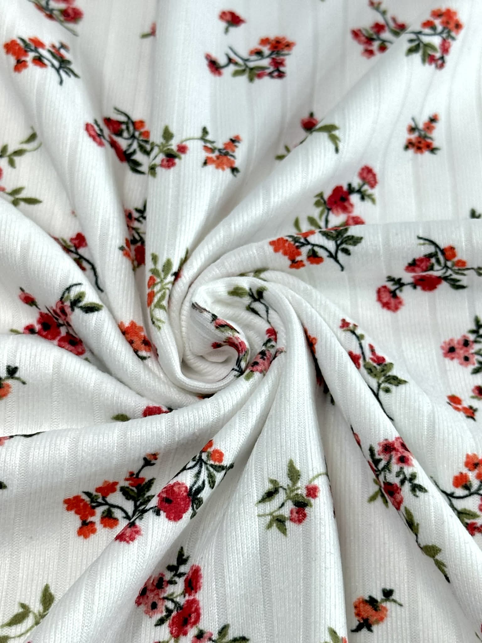 (8X2 RIB) RED FLOWERS ON OFF WHITE