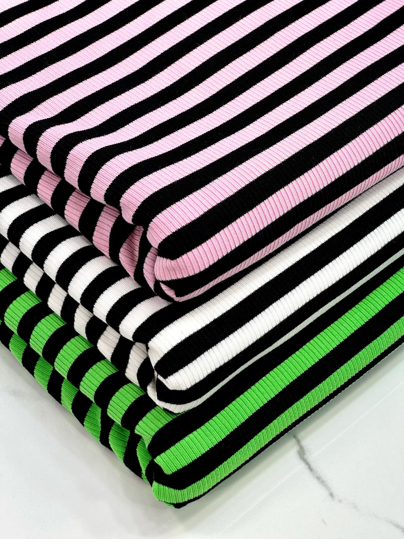 (2X1 RIB) BLACK STRIPES ON GREEN