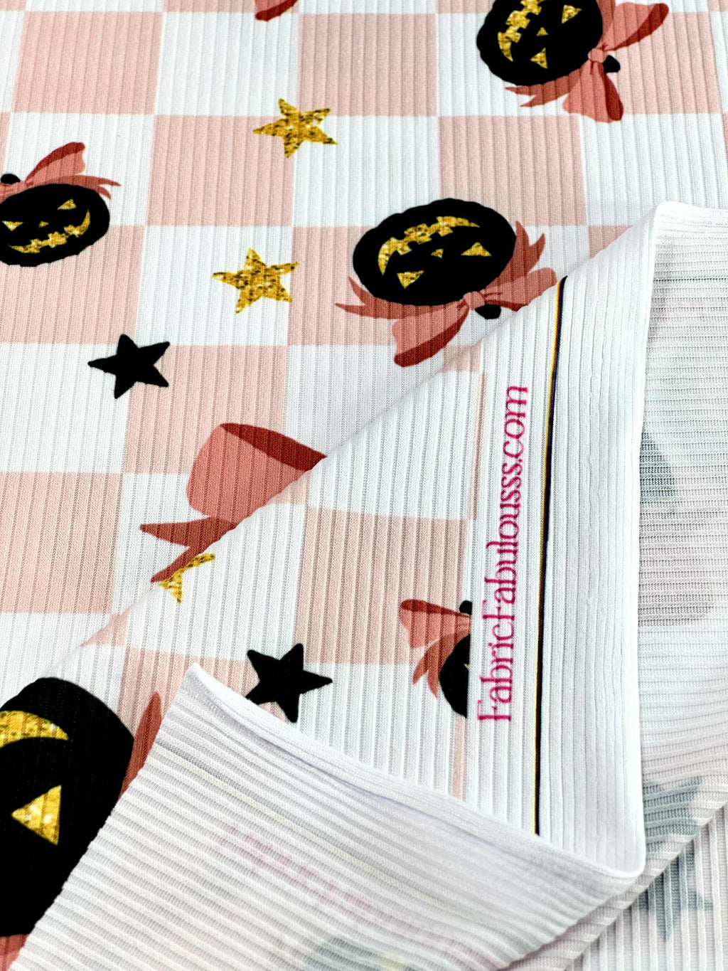 (YUMMY RIB) BLACK PUMPKINS WITH BOWS AND STARS ON LIGHT PINK CHECKERED (3)